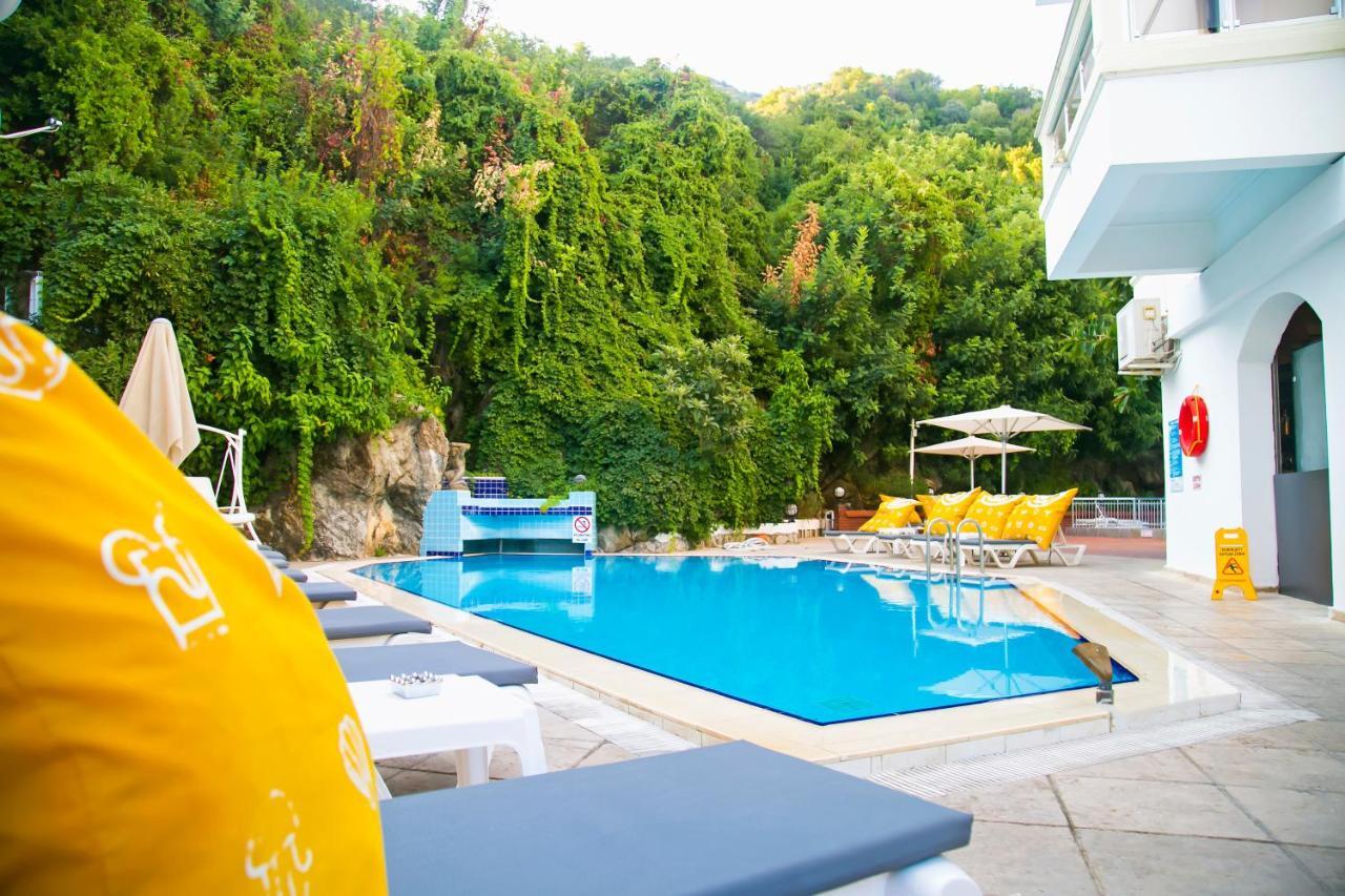 Hotel Chateau De Ville Marmaris Bagian luar foto